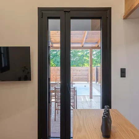 Kanva Βίλα Κορινός